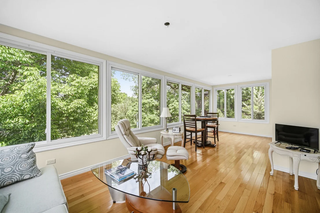 Photo of 720 Viewpointe Drive