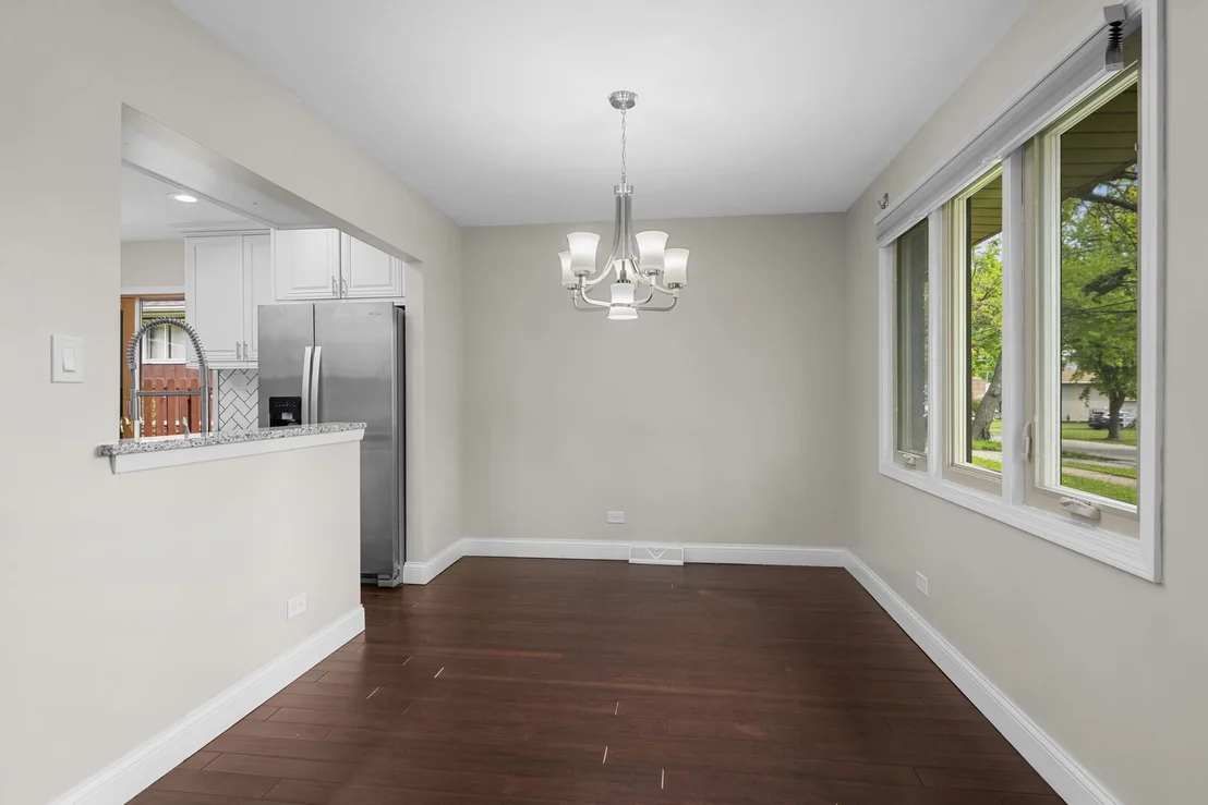 Photo of 15040 Kenton Avenue