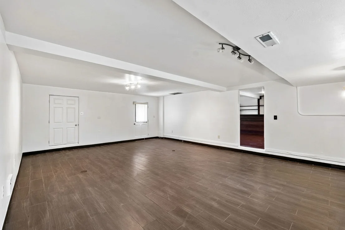 Photo of 624 Brookwood Drive