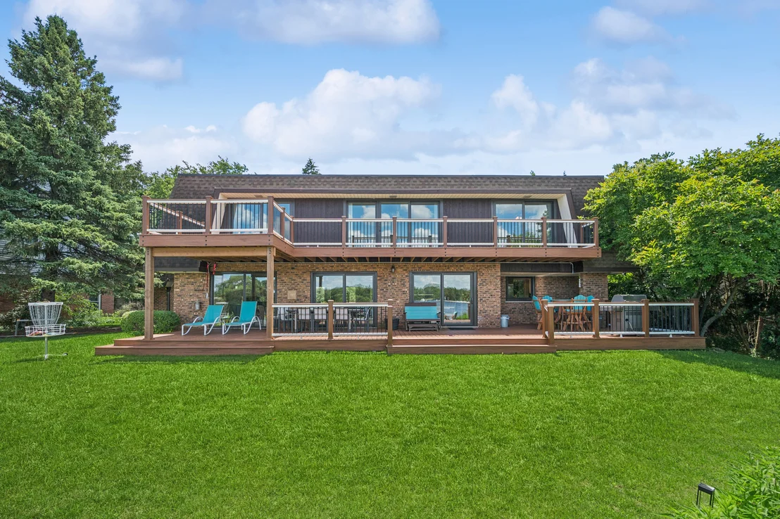 Photo of 2036 Valley Lo Lane