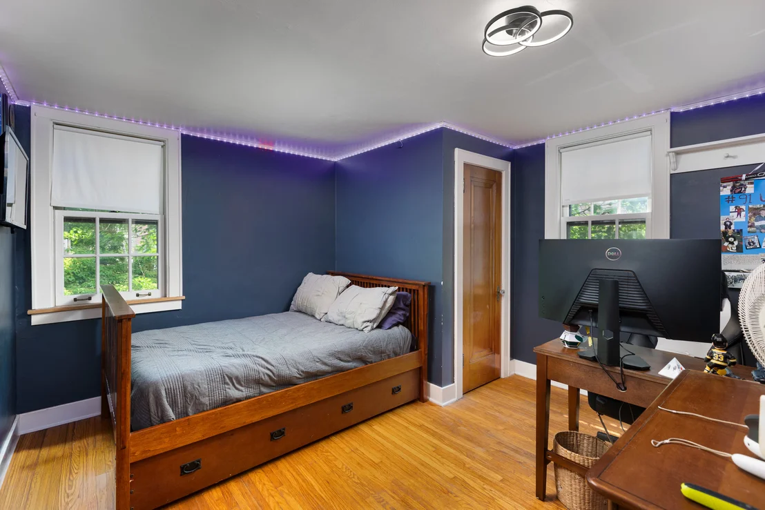 Photo of 815 N Eagle Street