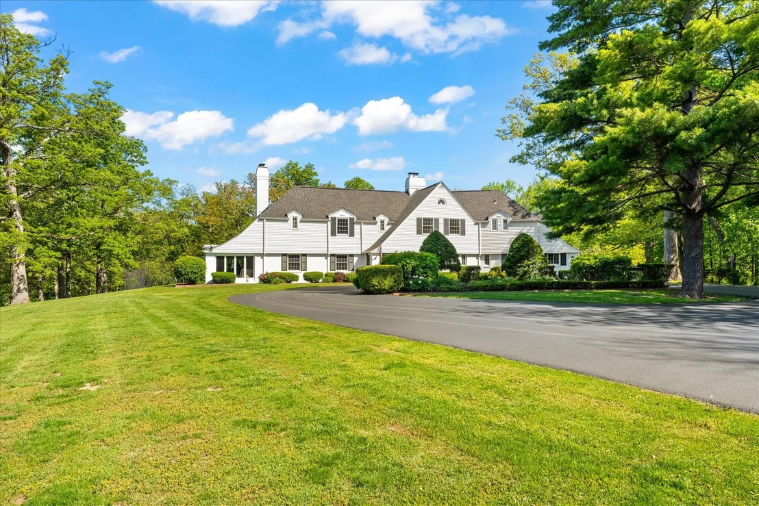 Photo of 27 Hickory Lane