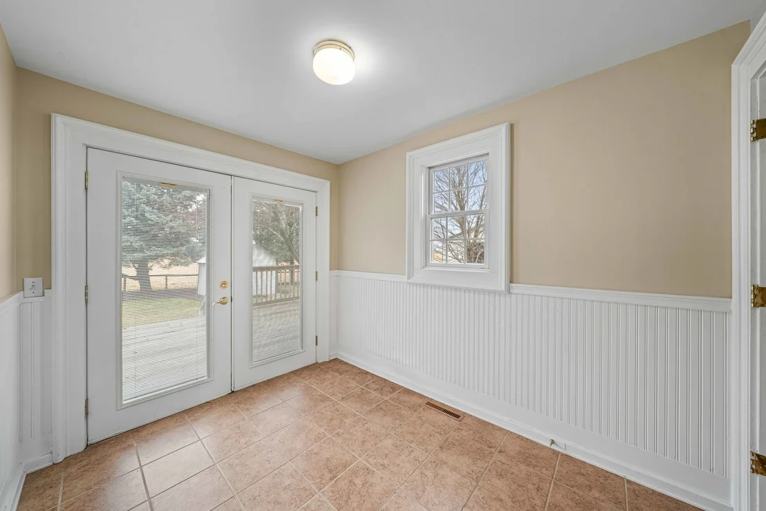 Photo of 16645 Lasher Road