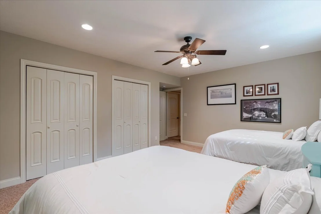 Photo of 2104 Sinclair Court