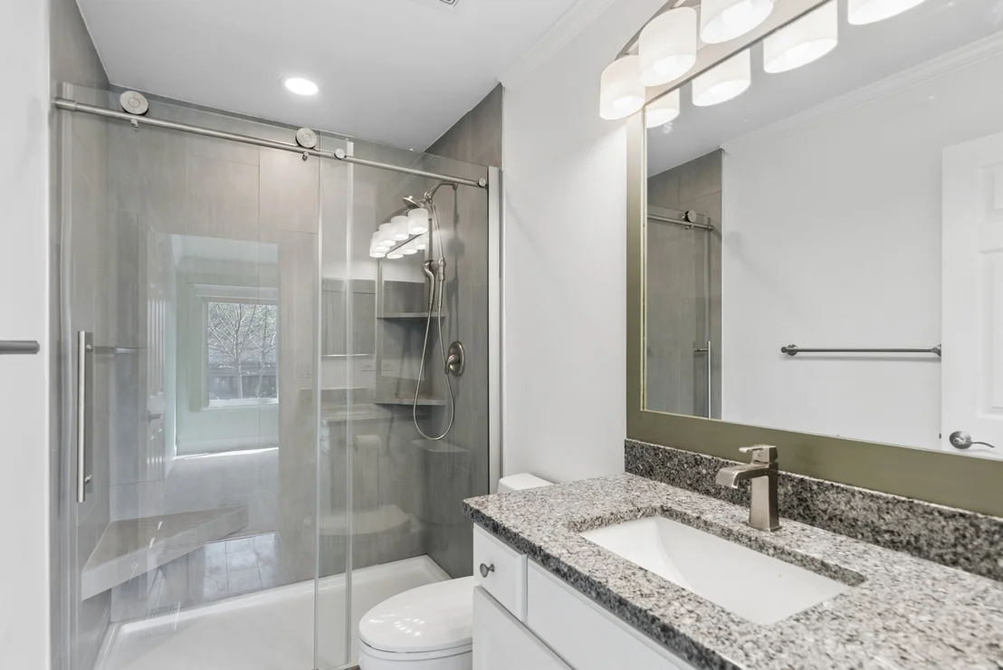 Photo of 955 Blackburn Drive