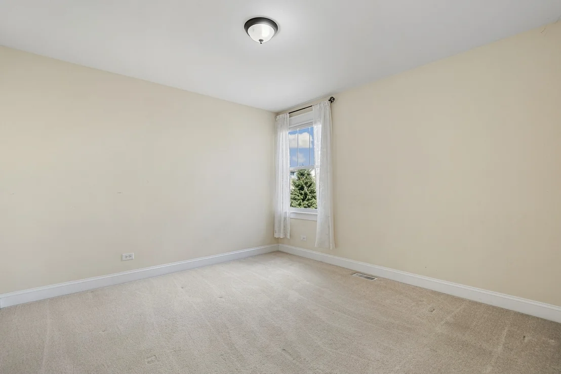 Photo of 834 Citizen Avenue