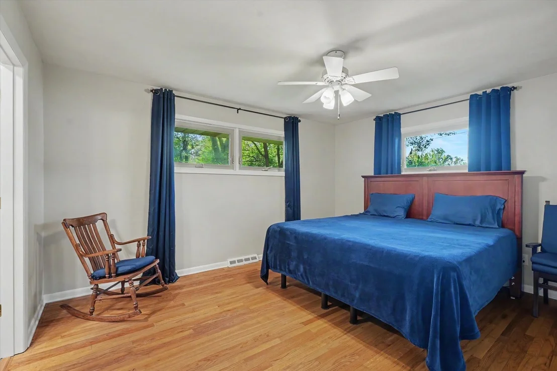 Photo of 1115 Foothill Drive