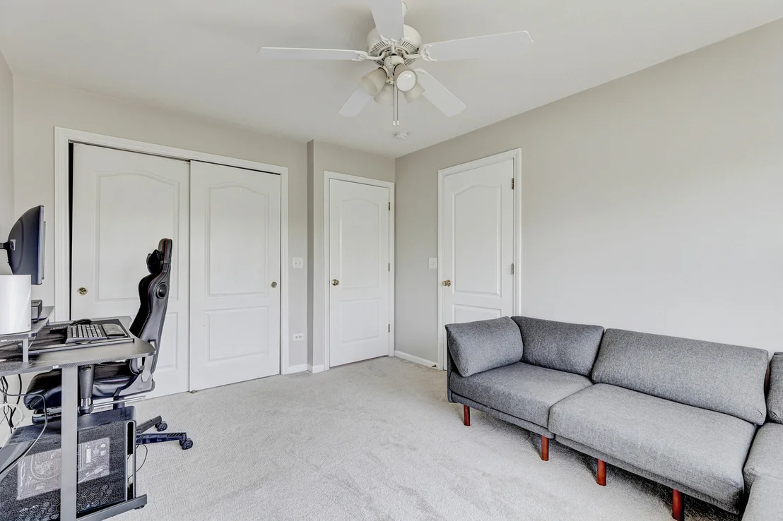 Photo of 5587 Notting Hill Road