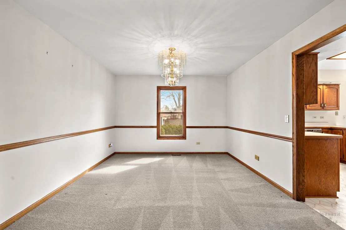 Photo of 2176 Jordan Lane