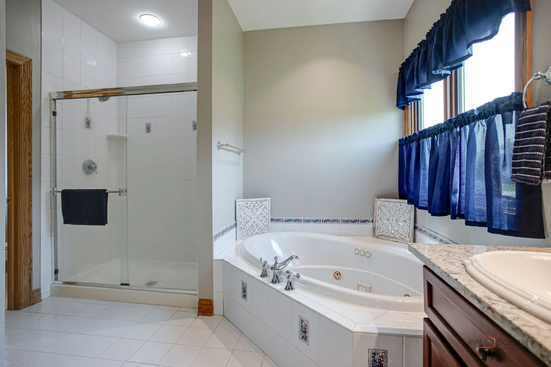 Photo of 1400 Eagle Ridge Drive