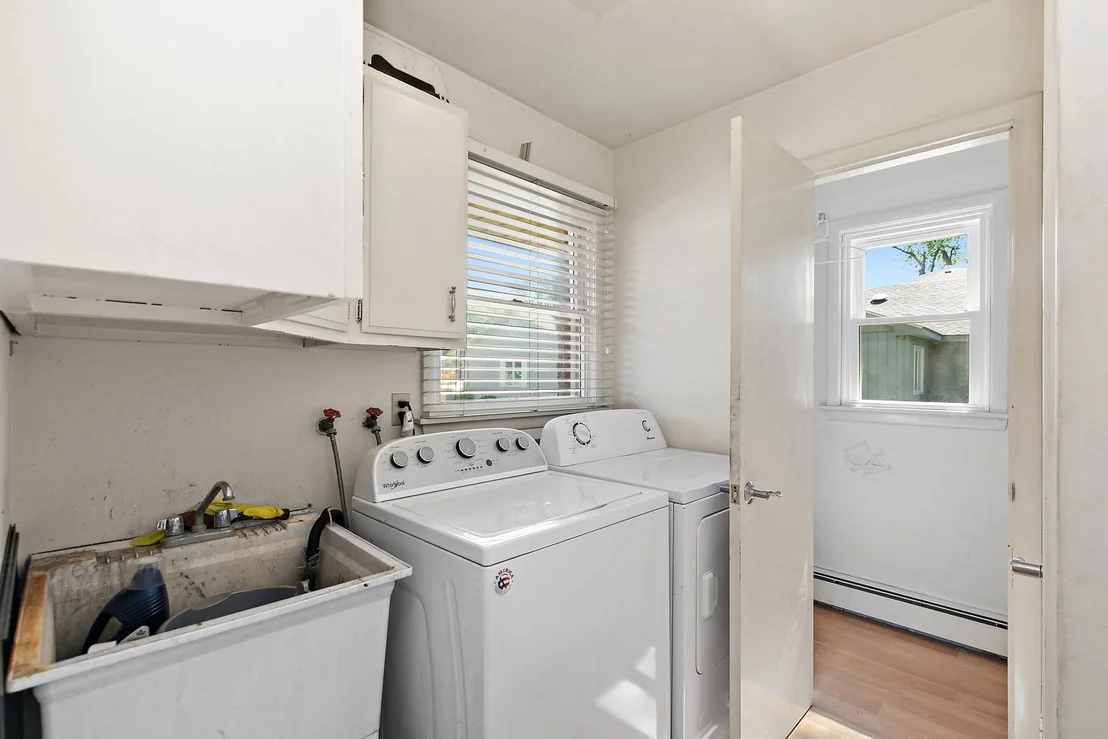 Photo of 3415 Venice Avenue