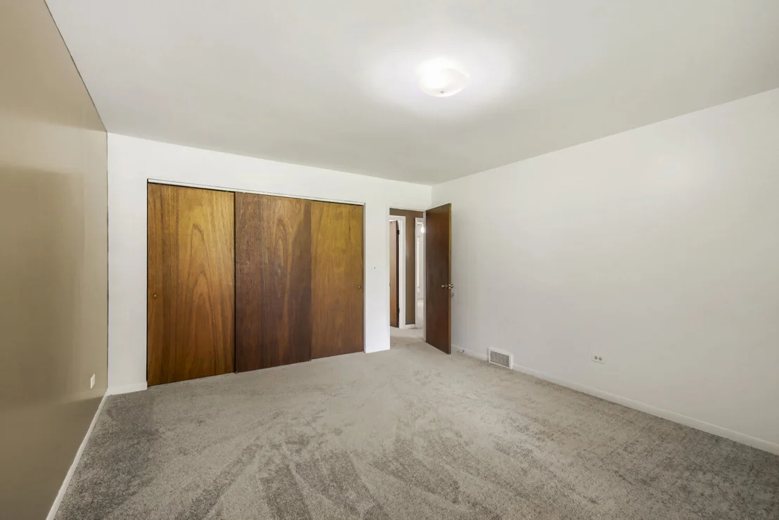 Photo of 98 Brookside Drive