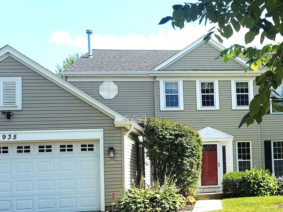 Photo of 935 Ridgewood Drive