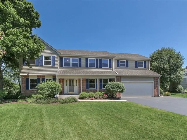 Photo of 614 Applegate Lane