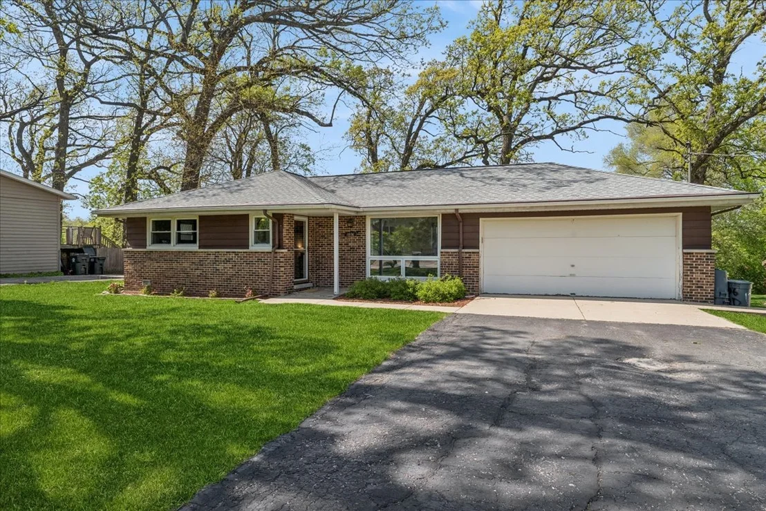 Photo of 1806 Hazelwood Drive