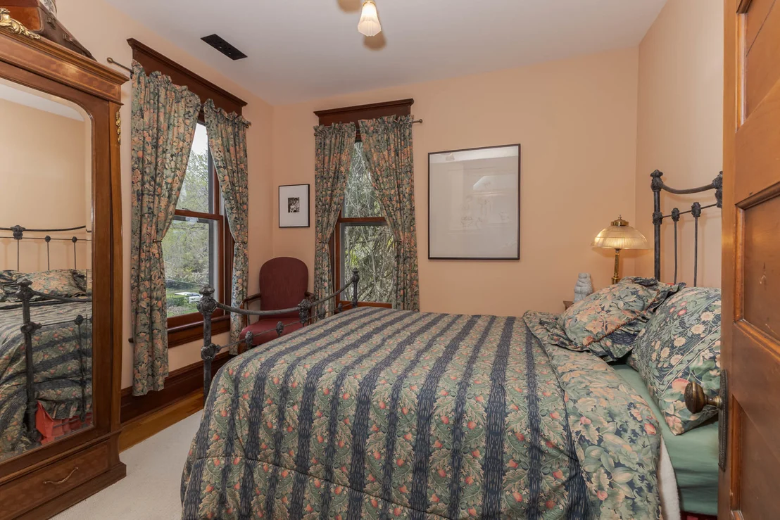 Photo of 5 Broadway Place