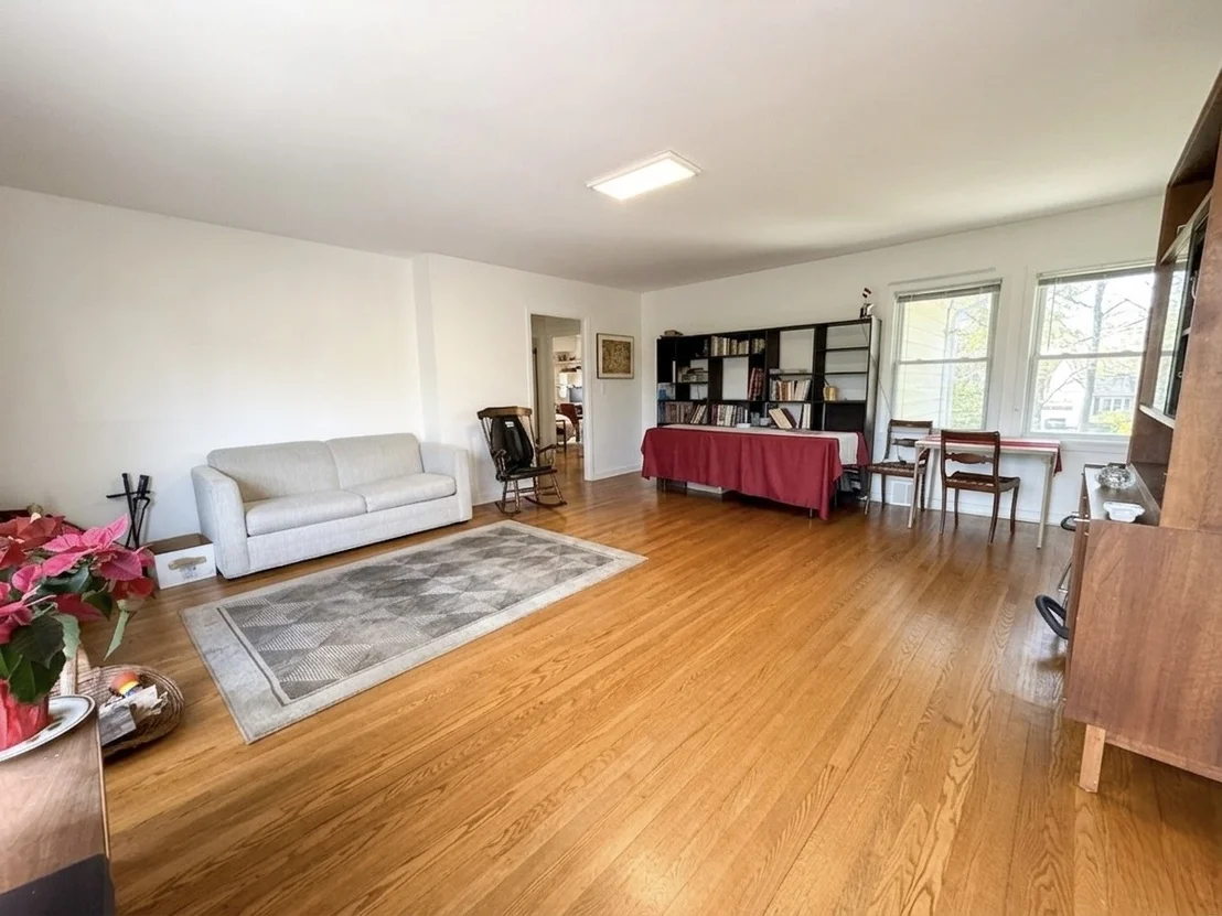 Photo of 1533 Crabtree Lane