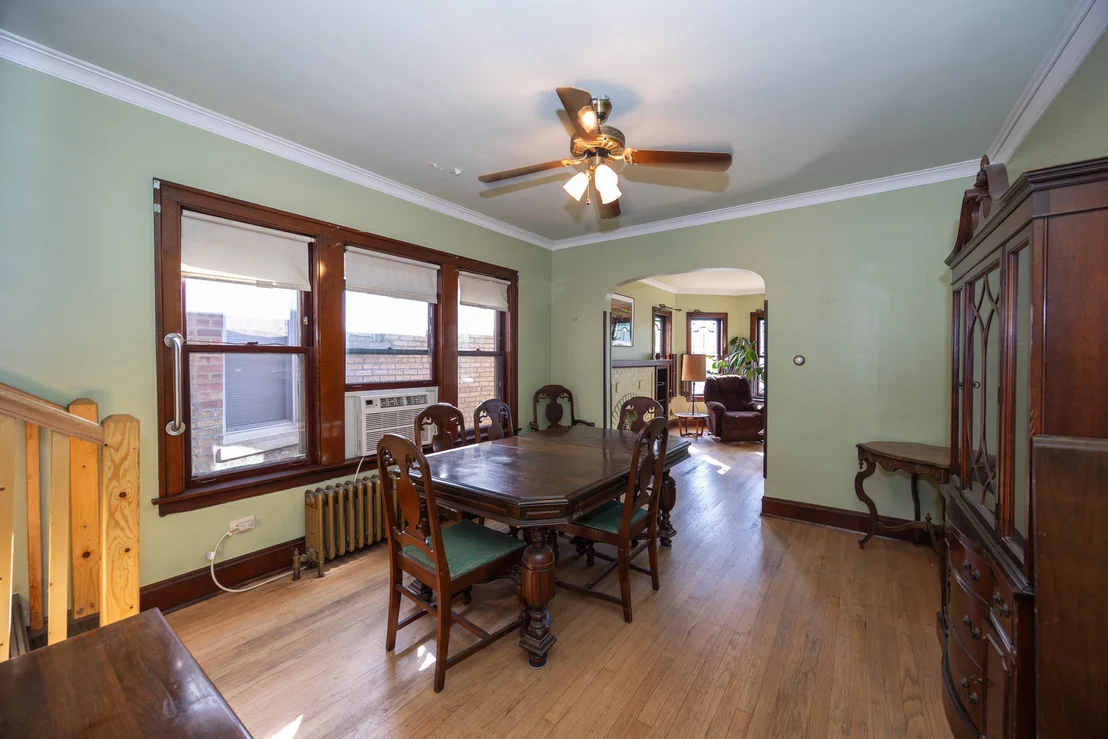 Photo of 5226 W Wolfram Street