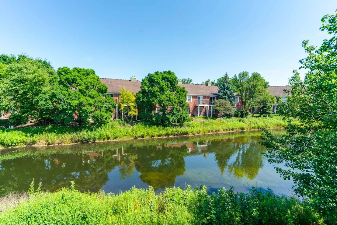 Photo of 1002 Kensington Drive
