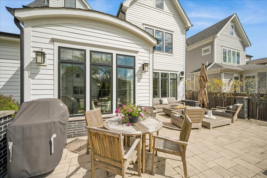 Photo of 1121 Forest Avenue