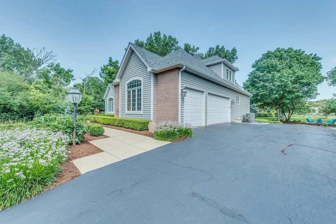 Photo of 8N669 Edgewood Road