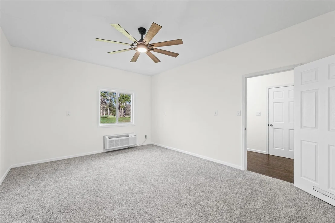 Photo of 1902 Golf Drive