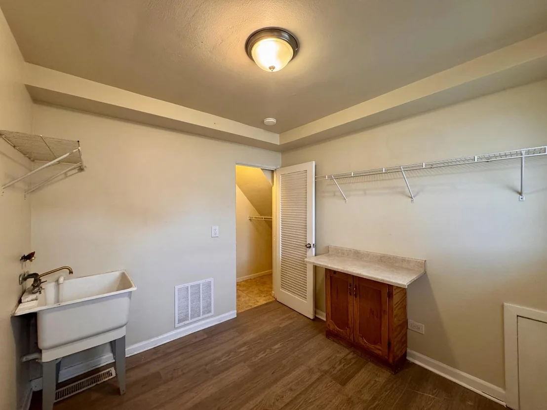 Photo of 17318 Walter Street