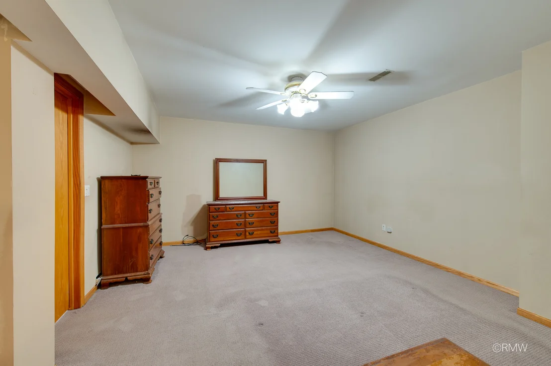 Photo of 1216 W Grove Street