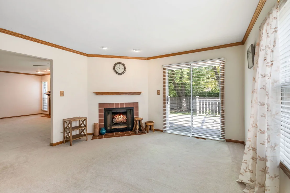 Photo of 1615 Estate Circle