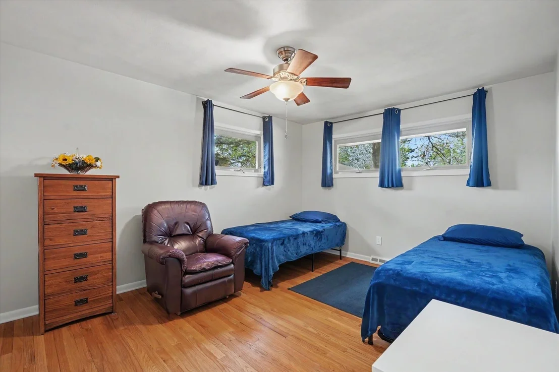 Photo of 1115 Foothill Drive