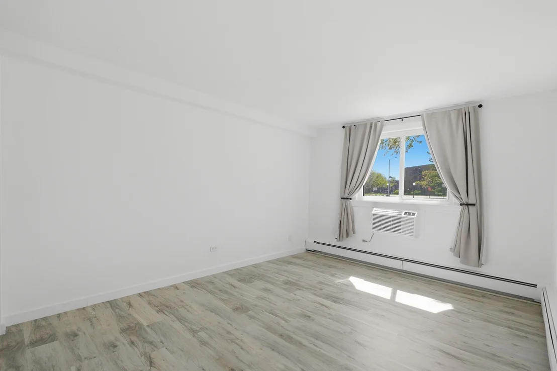 Photo of Unit 112 at 1500 Robin Circle