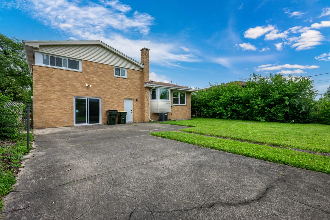 Photo of 7745 Beckwith Road
