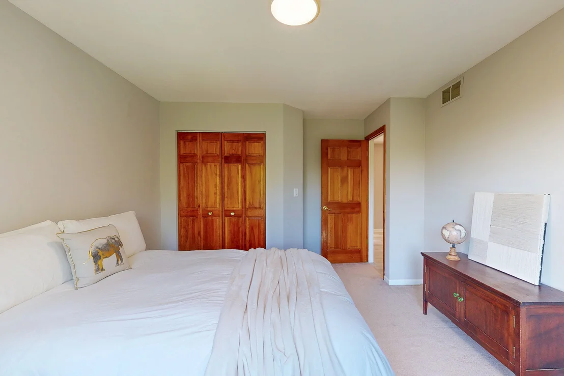 Photo of 845 Red Barn Lane