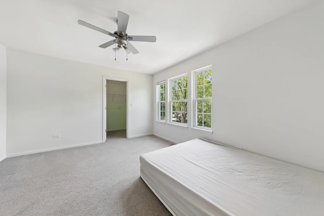 Photo of 1702 Stonegate Drive