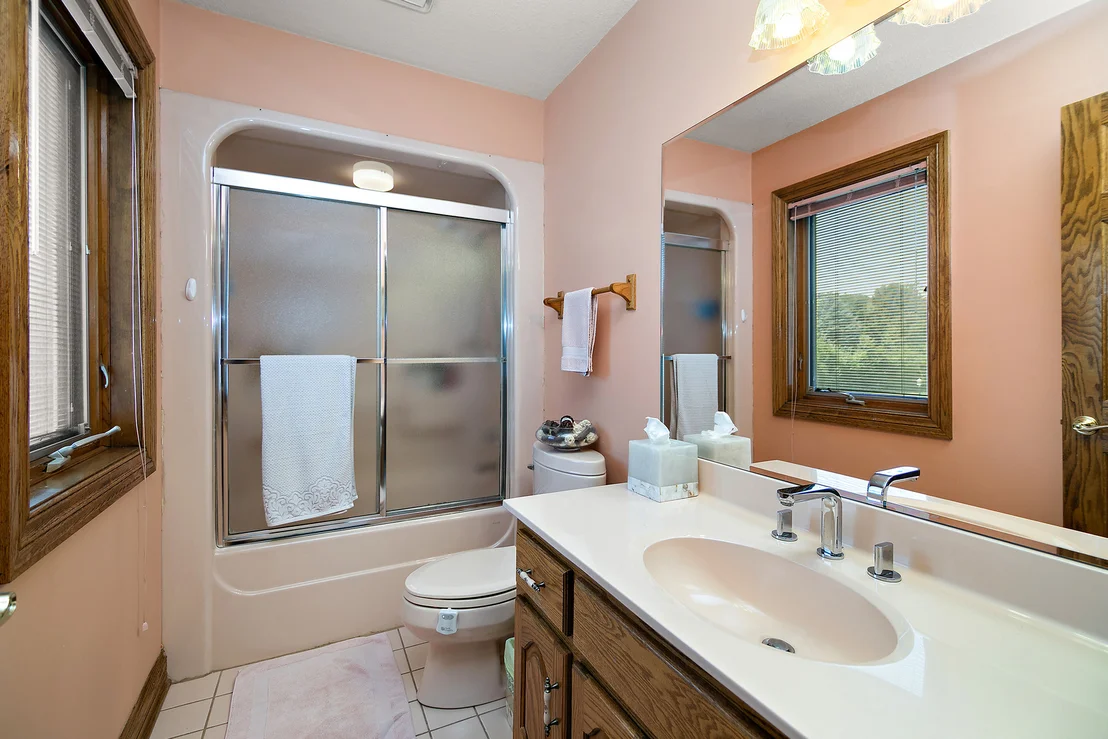 Photo of 284 Barrington Lane