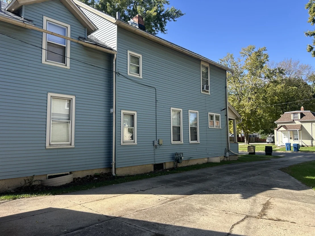 Photo of 554 Bangs Street