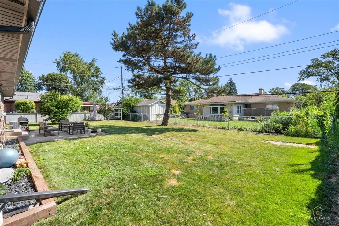 Photo of 875 Horne Terrace