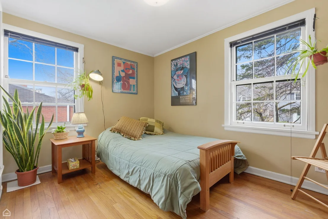 Photo of 414 Barton Avenue