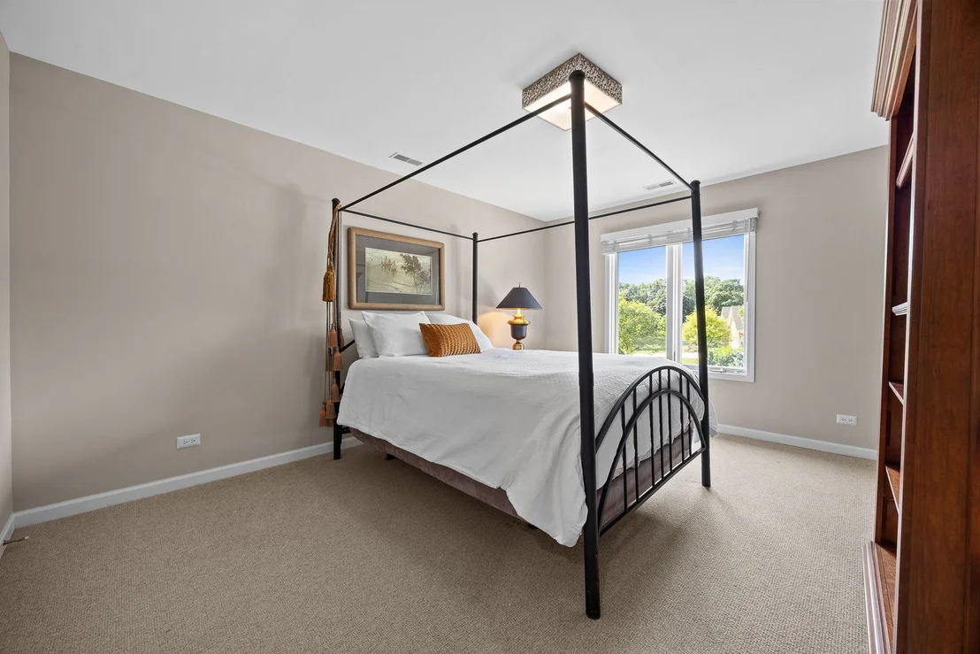 Photo of 331 Brookside Circle