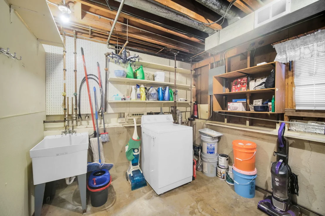 Photo of 1020 Hahn Place