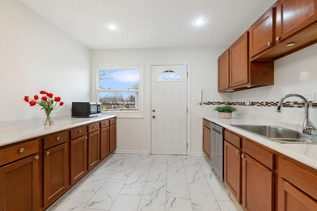 Photo of 7645 Brookside Drive