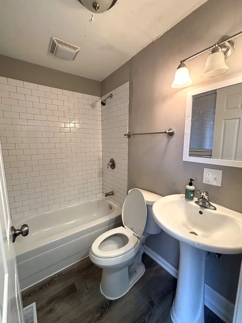 Photo of 2276 Manchester Road
