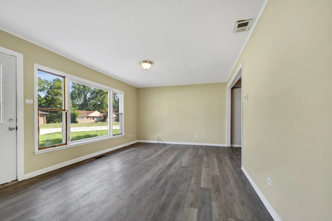 Photo of 111 Shabbona Drive
