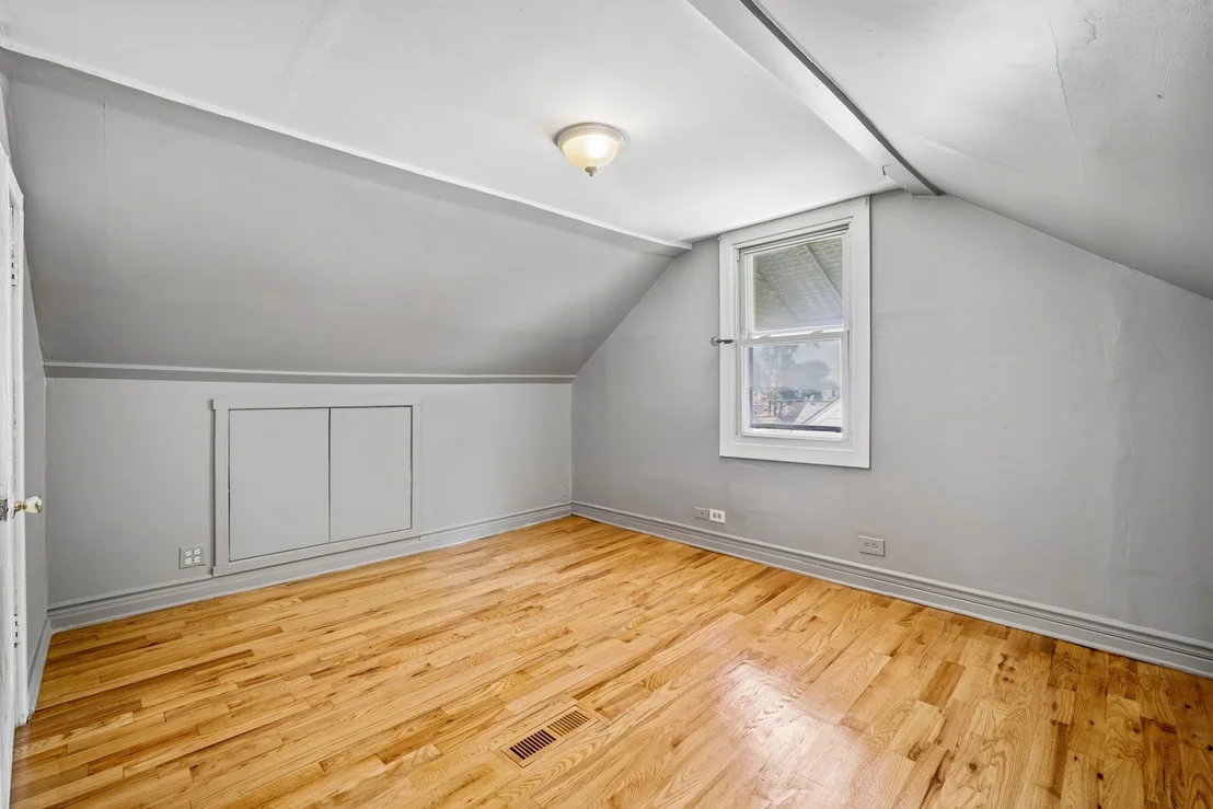 Photo of 4702 River Road