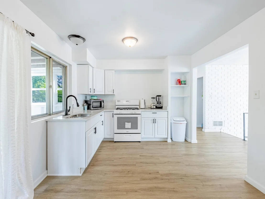 Photo of 228 Riverside Drive