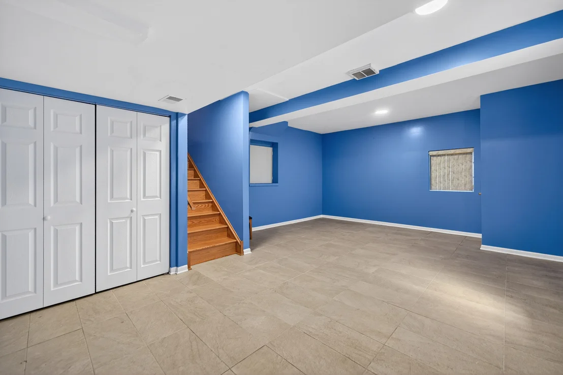 Photo of 1281 Scarlet Drive