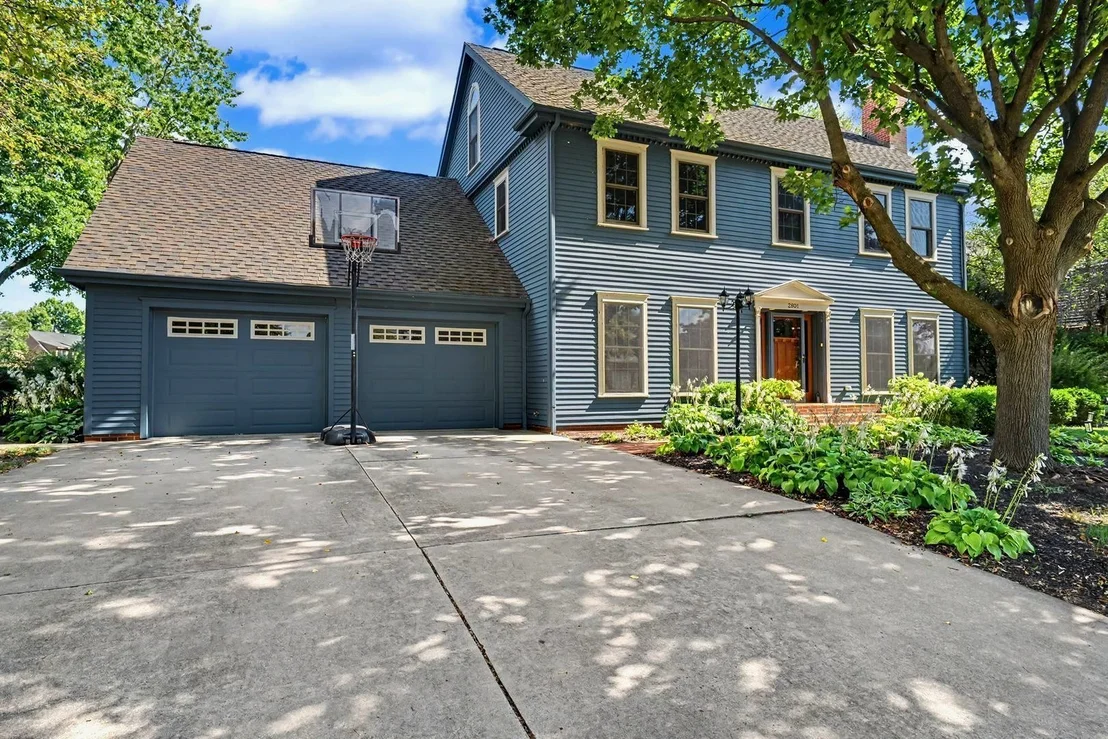Photo of 2801 Valley Brook Drive