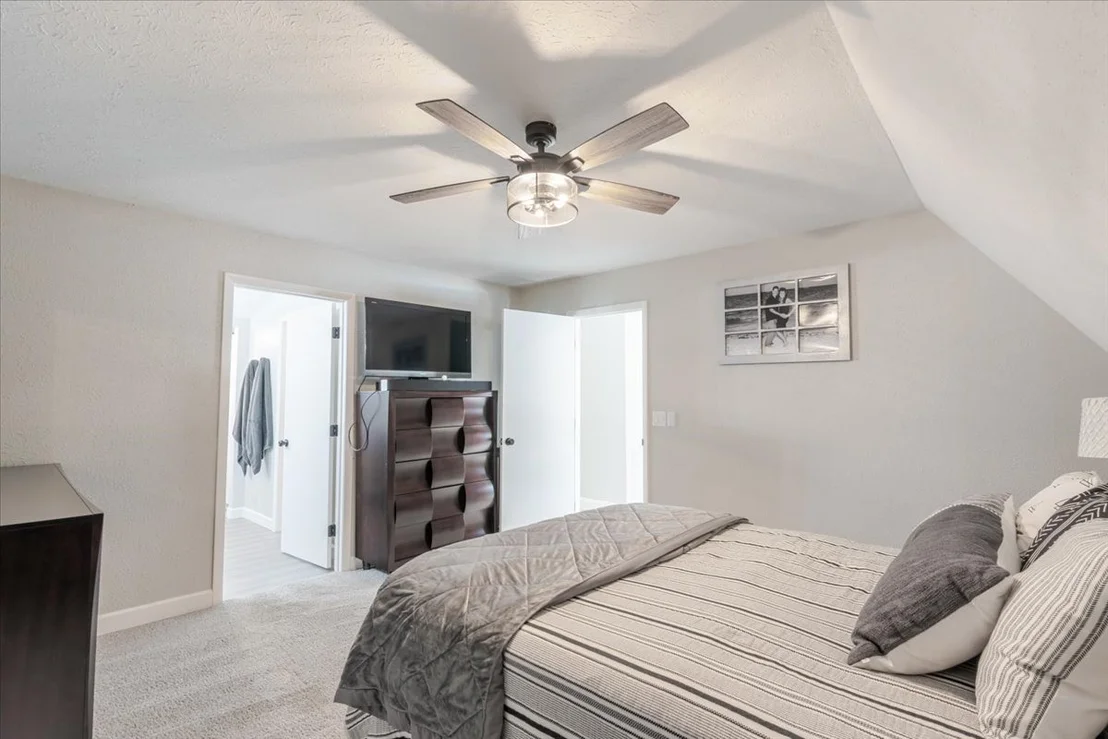 Photo of 6 Kenfield Circle