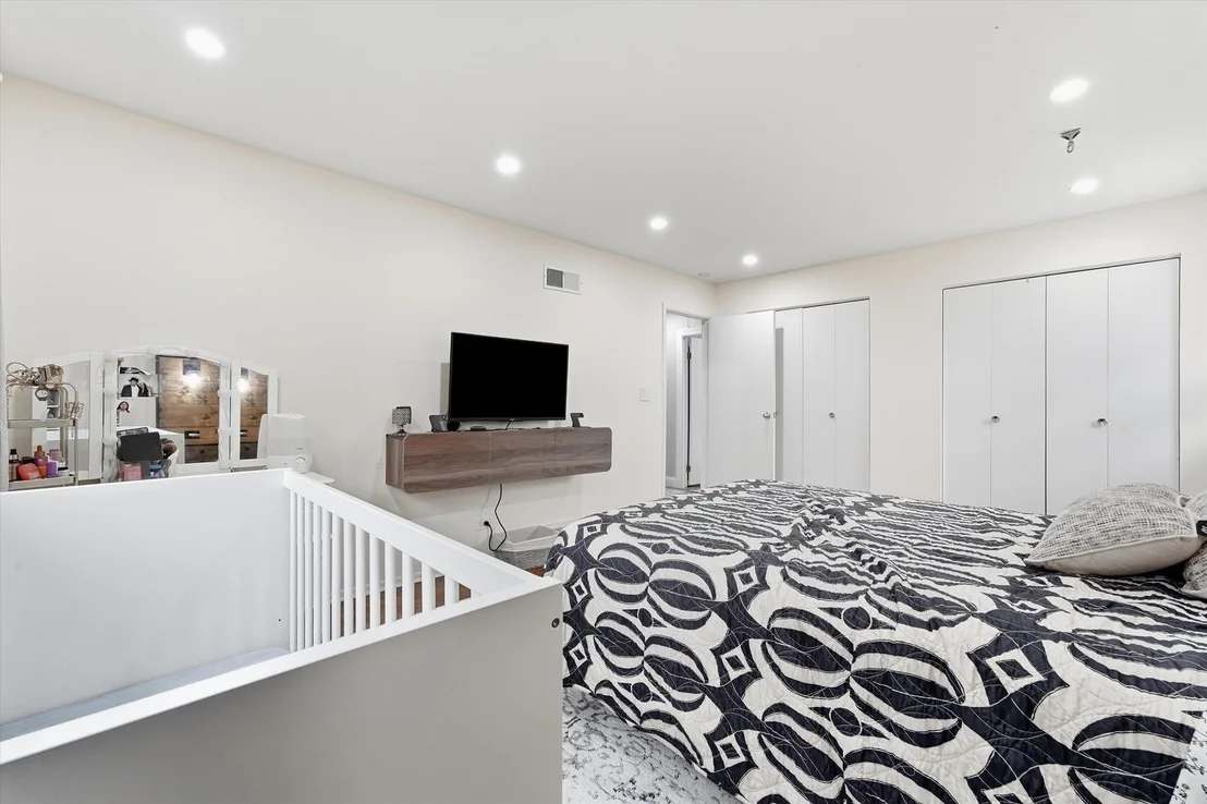 Photo of 574 W Millers Road