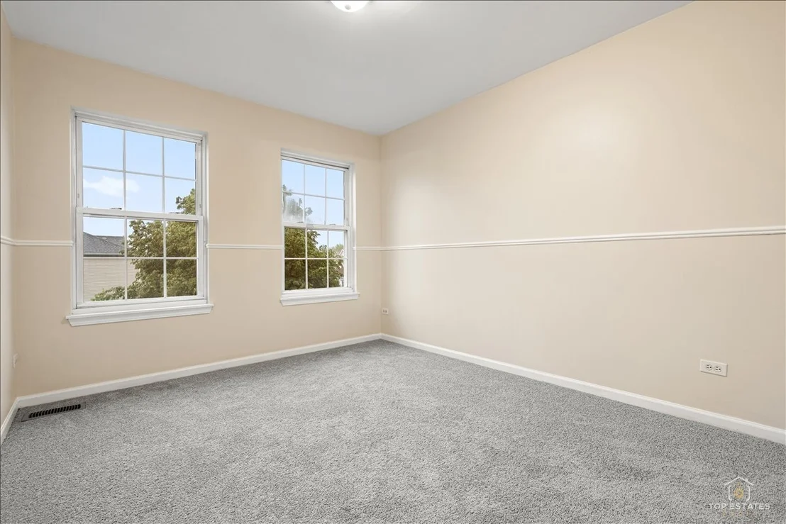 Photo of 7 Eagle Court